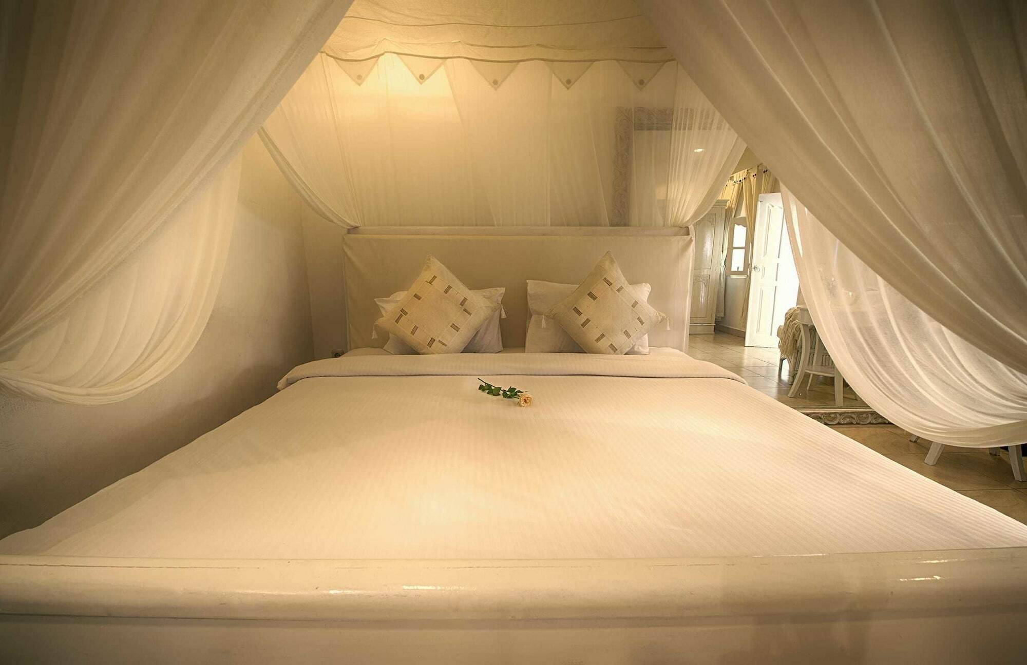 Villa White Stars Seminyak  Bagian luar foto