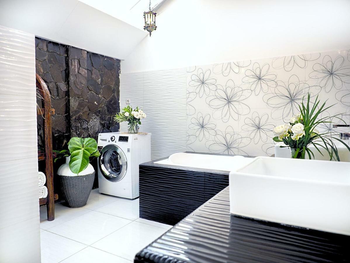 Villa White Stars Seminyak  Bagian luar foto