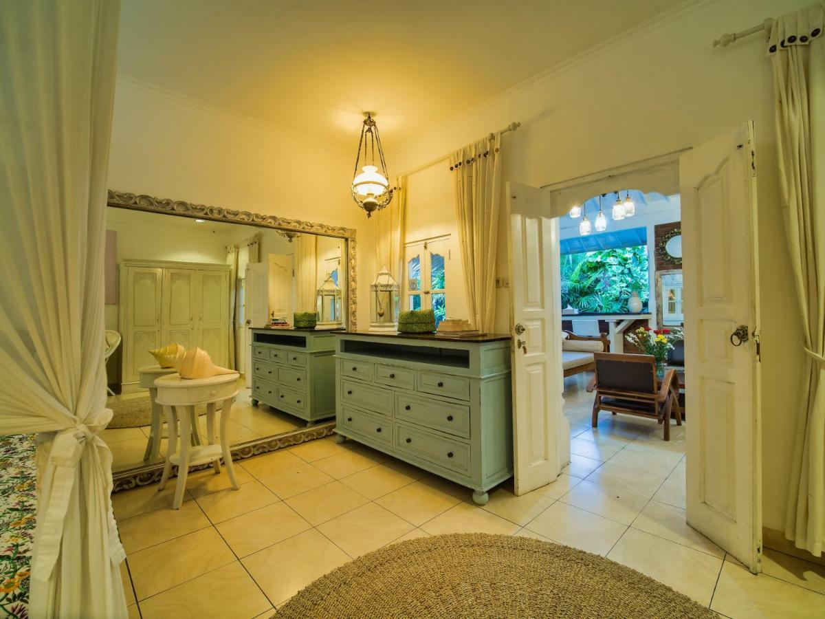 Villa White Stars Seminyak  Bagian luar foto